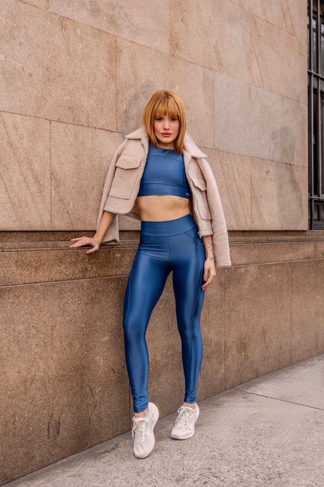 Conjunto Fitness Azul Feminino: Top Alta Sustentação + Legging Cintura Alta com Bolso e Compressão