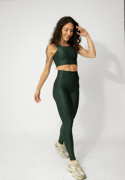 Conjunto Fitness Verde Alta Compressão com Bolsos E Top de alça larga