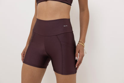 Conjunto Fitness Feminino Marsala:Top Alças Finas Ajustáveis + Short Cintura Alta com Bolso Lateral