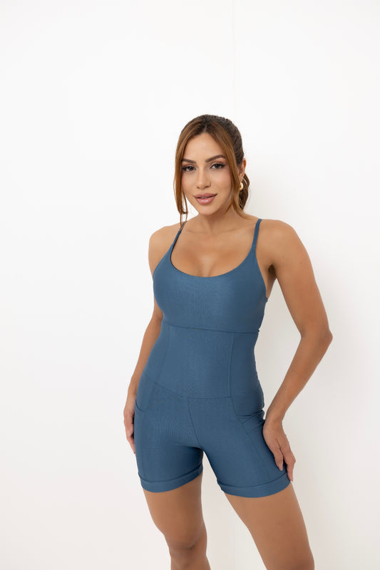 Macaquinho Curto Capri