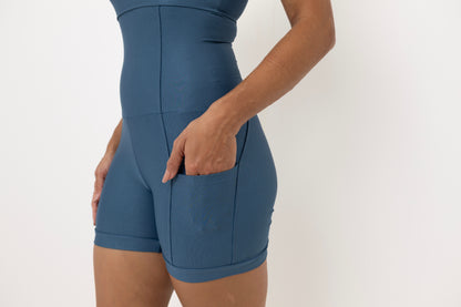 Macaquinho Curto Capri