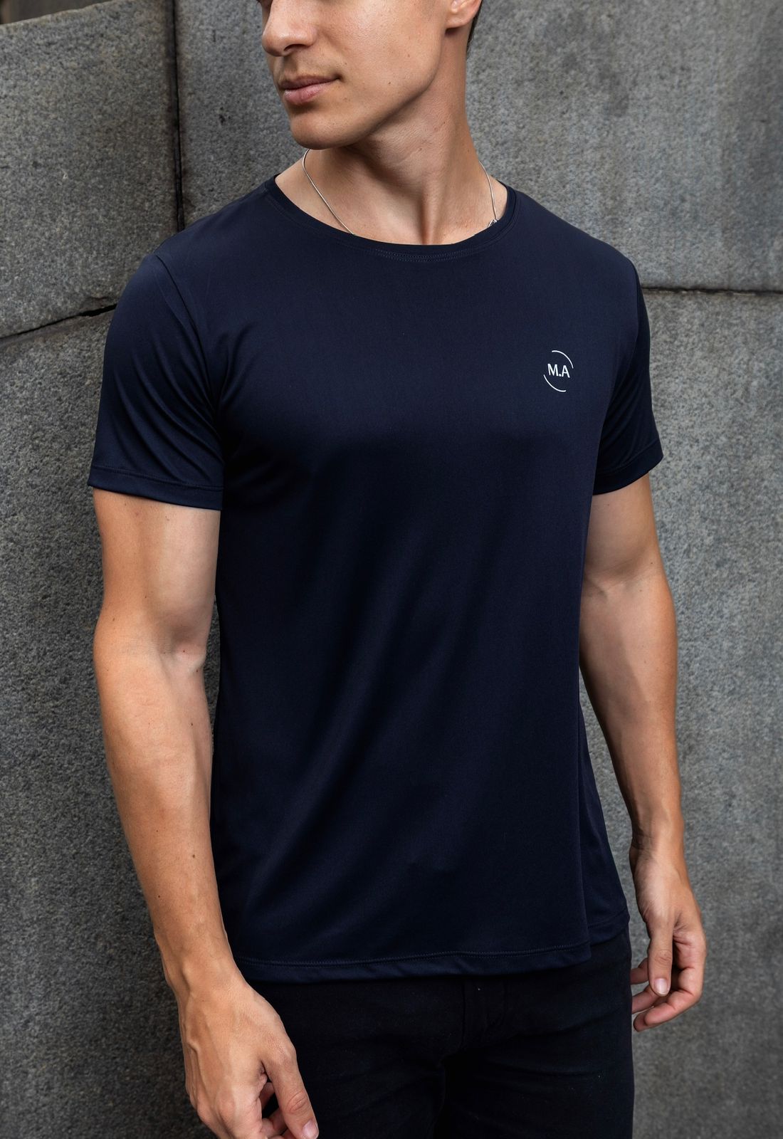 CAMISETA MASCULINA COM PROTEÇÃO UV